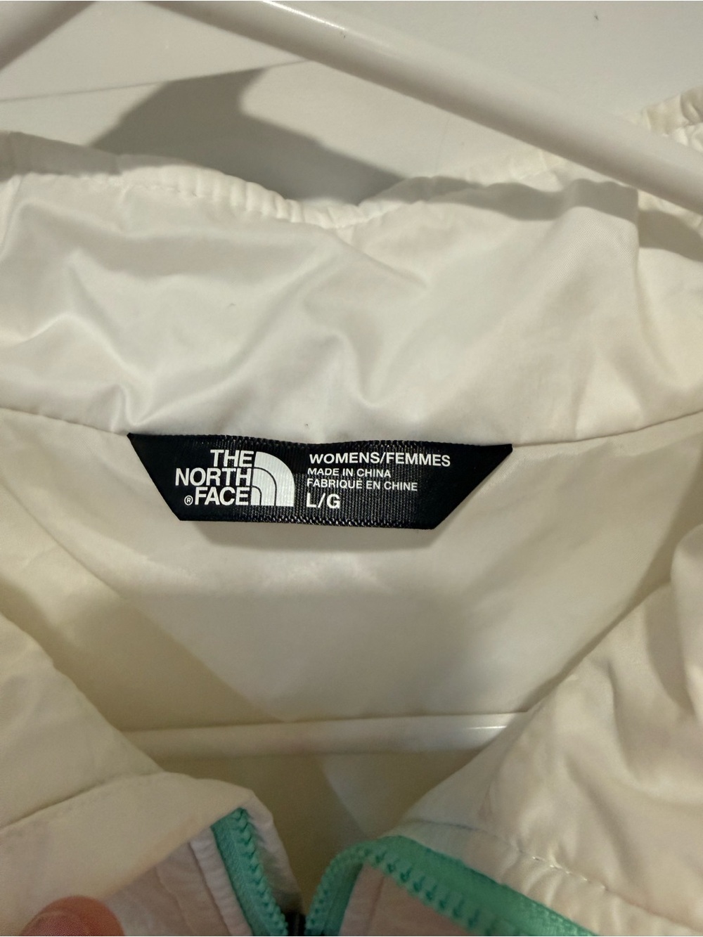 The North Face White Jacket with Mint Logo - Picture 3 of 9